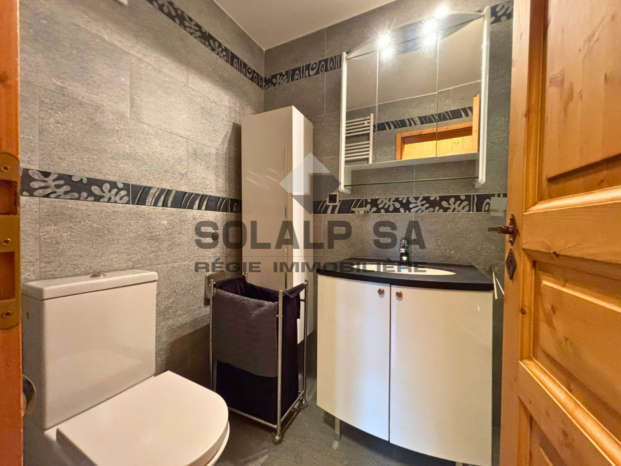Images site web – 2026-10-15T090012.105 Appartement 3 chambres – situation idéale